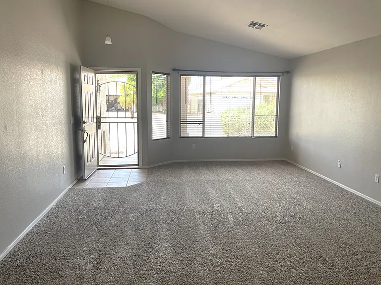 197 W Del Rio St — Photo 9