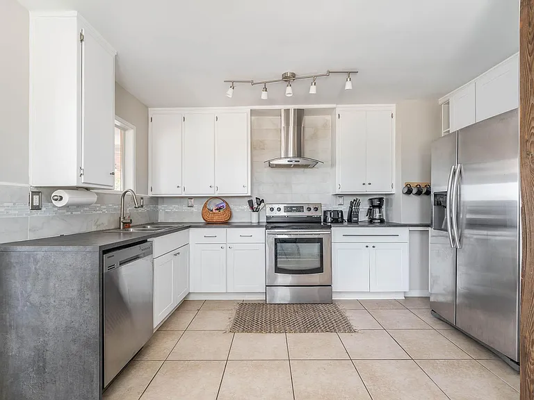 61537 Valley View Dr — Photo 14
