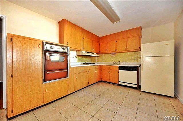1st image of 2930 137th St #2J