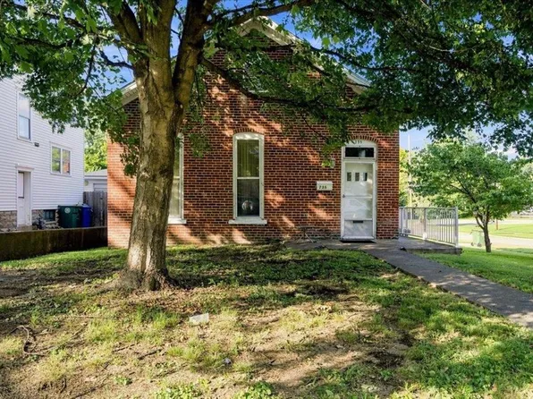 735 Center St, Henderson, KY 42420