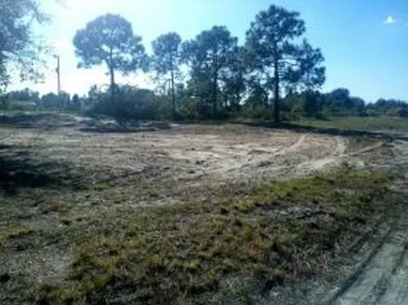 11660 Shawnee Rd, Fort Myers, FL 33913