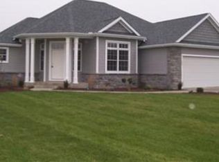 3062 N Morning Glory Ave, Rolling Prairie, IN 46371