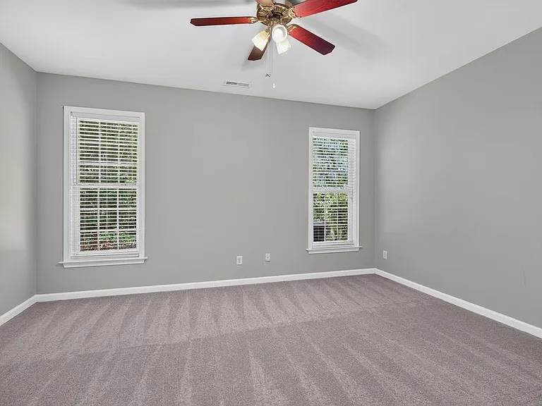 160 Hutson Ln — Photo 13