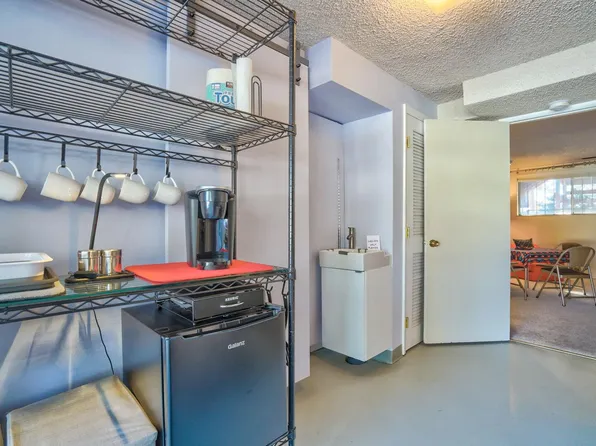 2208 Oakridge Ln #A, Colorado Springs, CO 80915