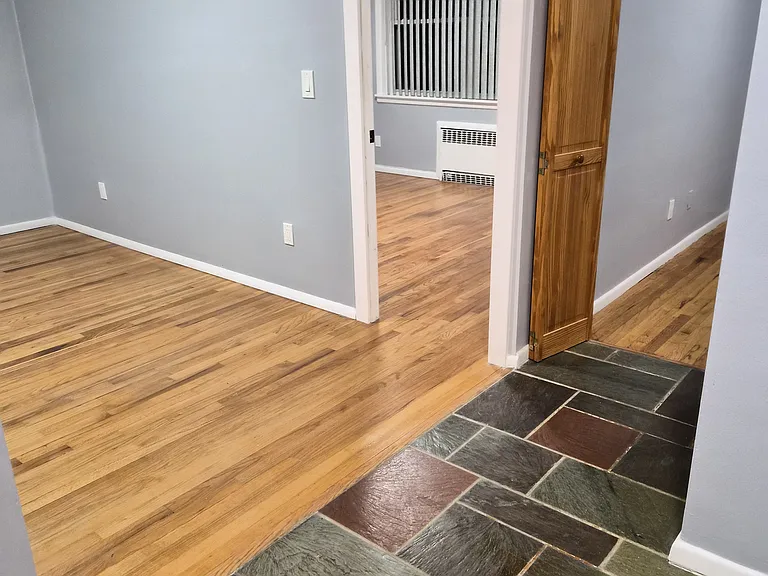 2121 Kimball St — Photo 2