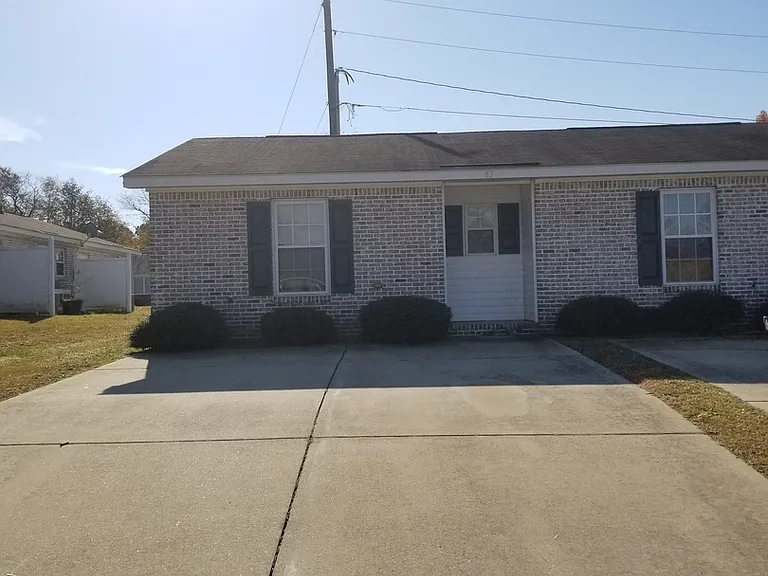 63 Coats Cir — Photo 1