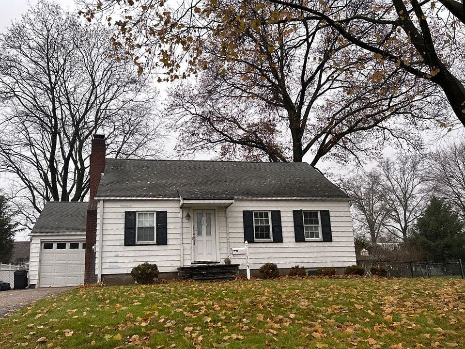 1st image of 119 Watervliet Ave