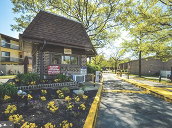 56103 Delaire Landing Rd #103, Philadelphia, PA 19114