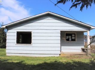 863 Myrtle Ave, Reedsport, OR 97467