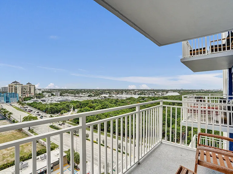 3000 E Sunrise Blvd #14F — Photo 48