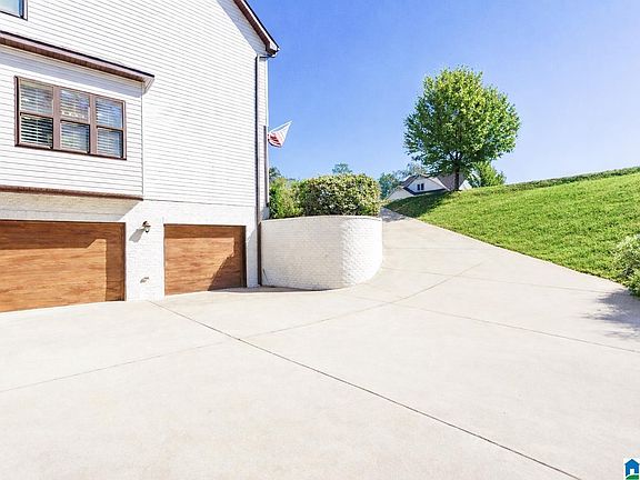 4th image of 152 Jonagold Rd