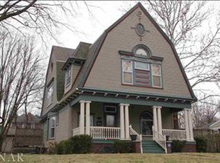 1103 E Monroe St, Bloomington, IL 61701