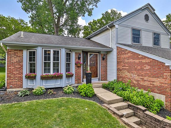 3rd image of 6598 N Windwood Dr