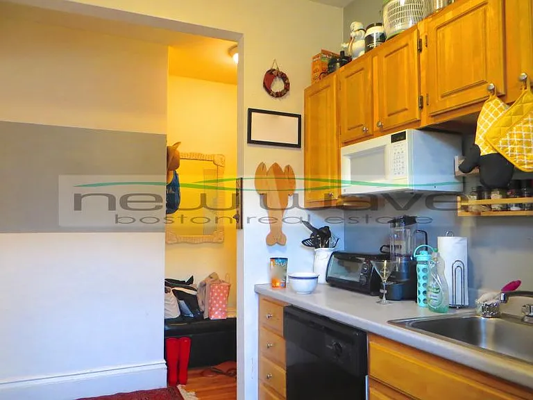 58 Queensberry St #11 — Photo 4