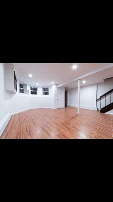 Rented by Voro, LLC | media 33