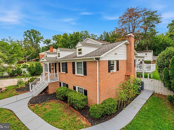 5th image of 14707 Dunbar Ln
