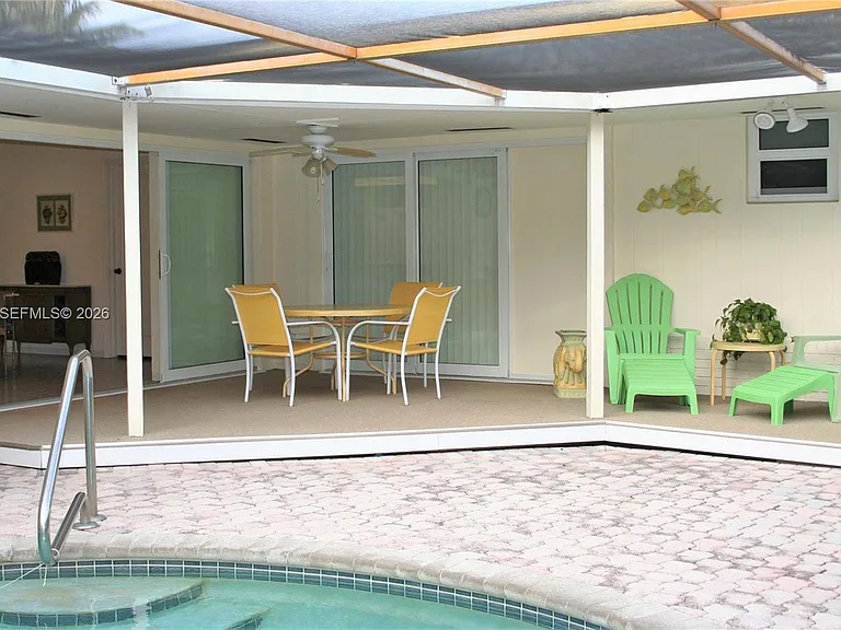 1933 Twin Dolphin Ln — Photo 6