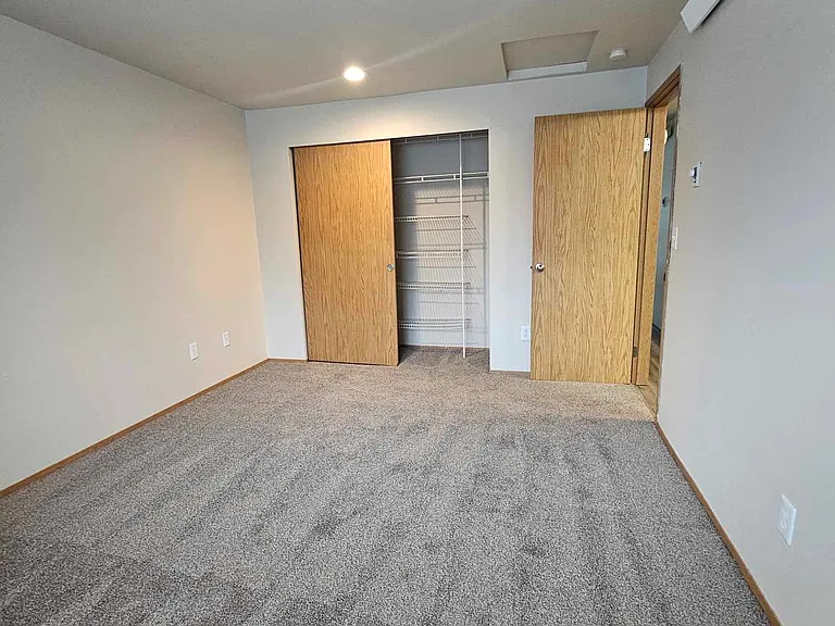 The Lexington Apartments — Photo 19