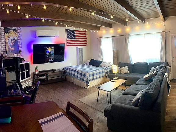 5th image of 363 Gladys Ave Unit B