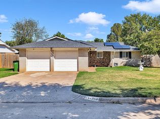 1208 Kingston Dr, Yukon, OK 73099