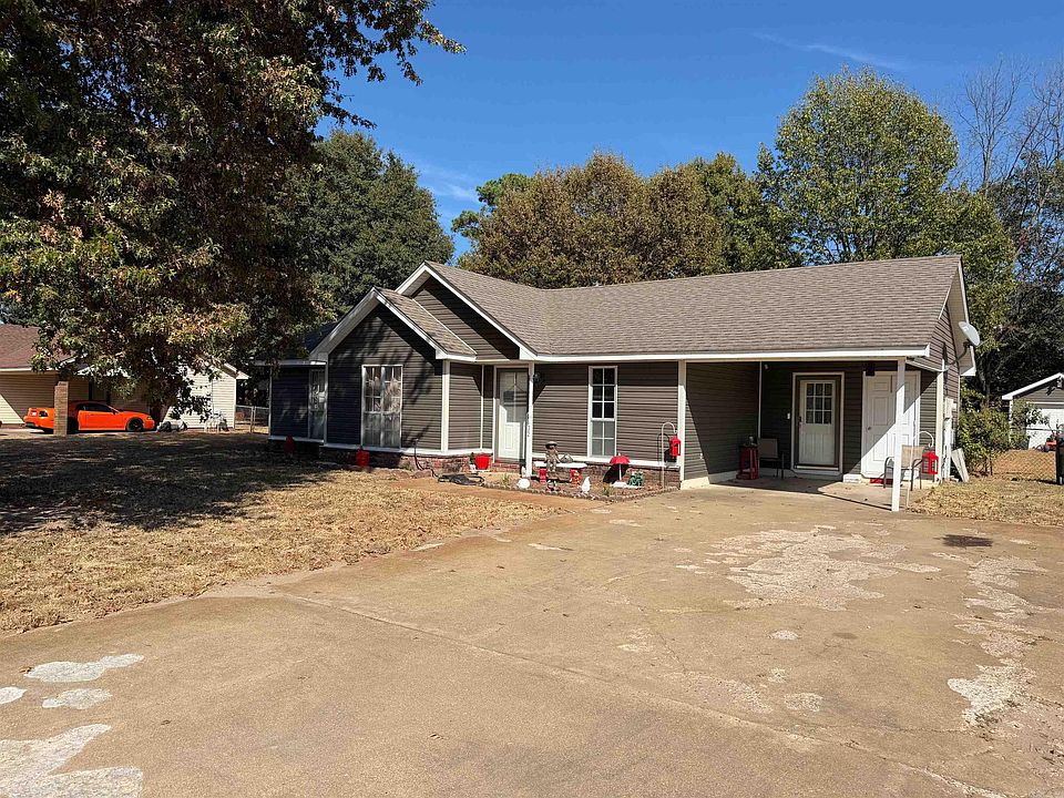 1st image of 32 Windfield Cir