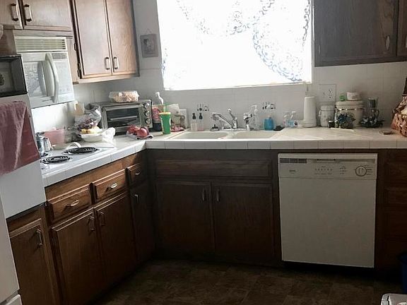 3rd image of 11808 N Capri Dr