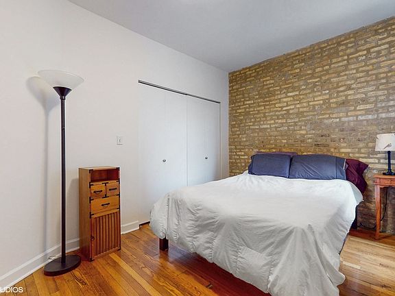 5th image of 4546 N Albany Ave #2