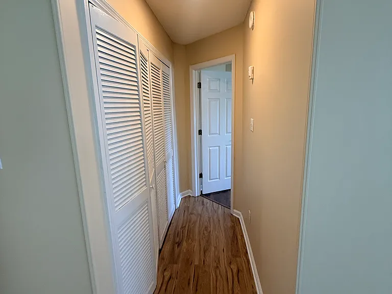 8801 Mill Run Dr — Photo 21