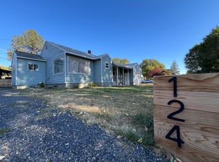124 S Ogden Ave, Hines, OR 97738