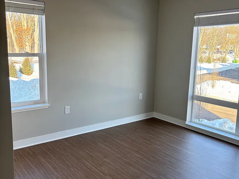 Lakewood Place Apartment Village — Photo 5