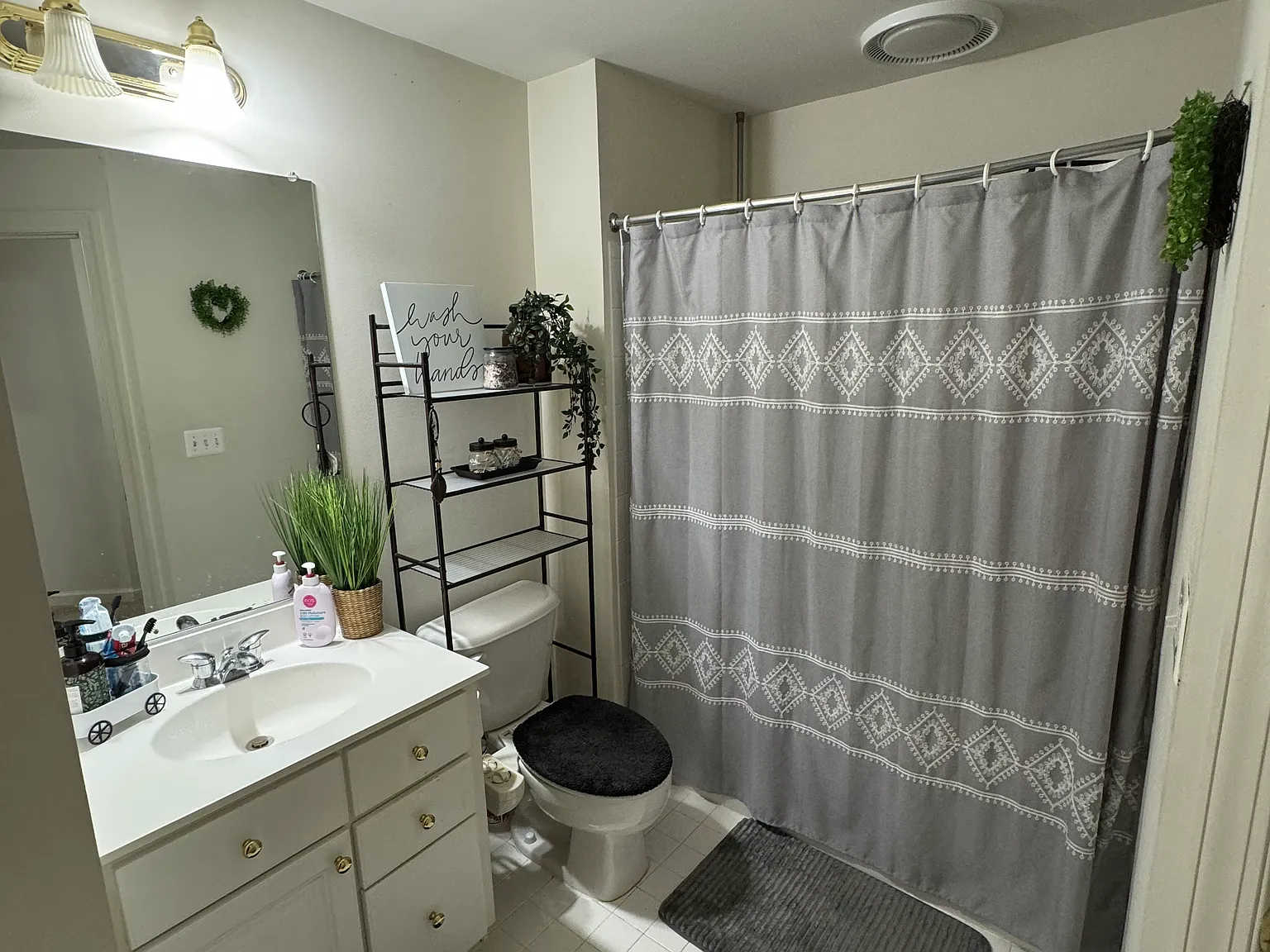 1910 Powells Landing Cir — Photo 4