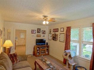 114 W Roe St, Buchanan, MI 49107