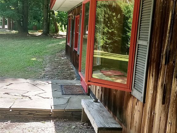 4th image of 177 Tubbs Hill Rd