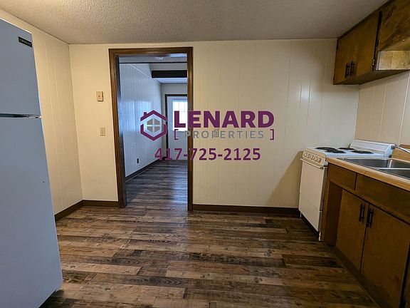 5th image of 245 W College St #1