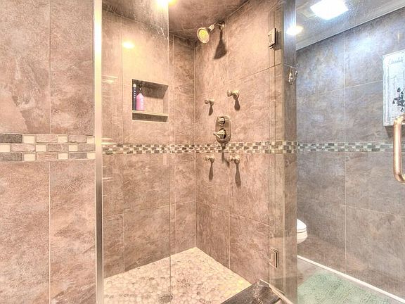3rd image of 1480 Gulf Blvd APT 1103