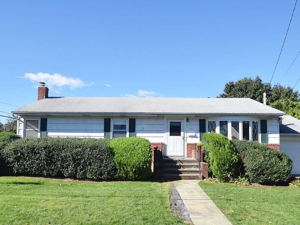 1st image of 38 Wood Ave