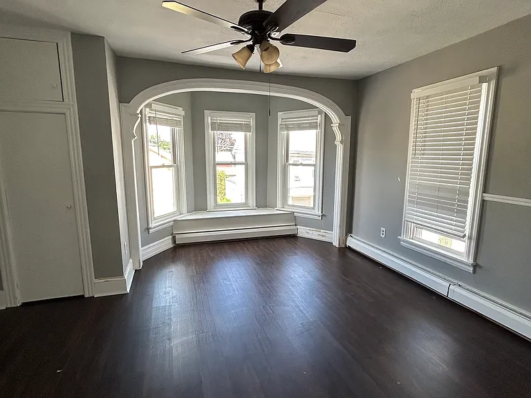 110 E Main St #2 — Photo 8