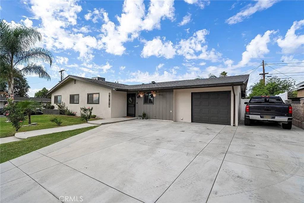 4 bed, 1308 sqft, $3,800 — Photo 2