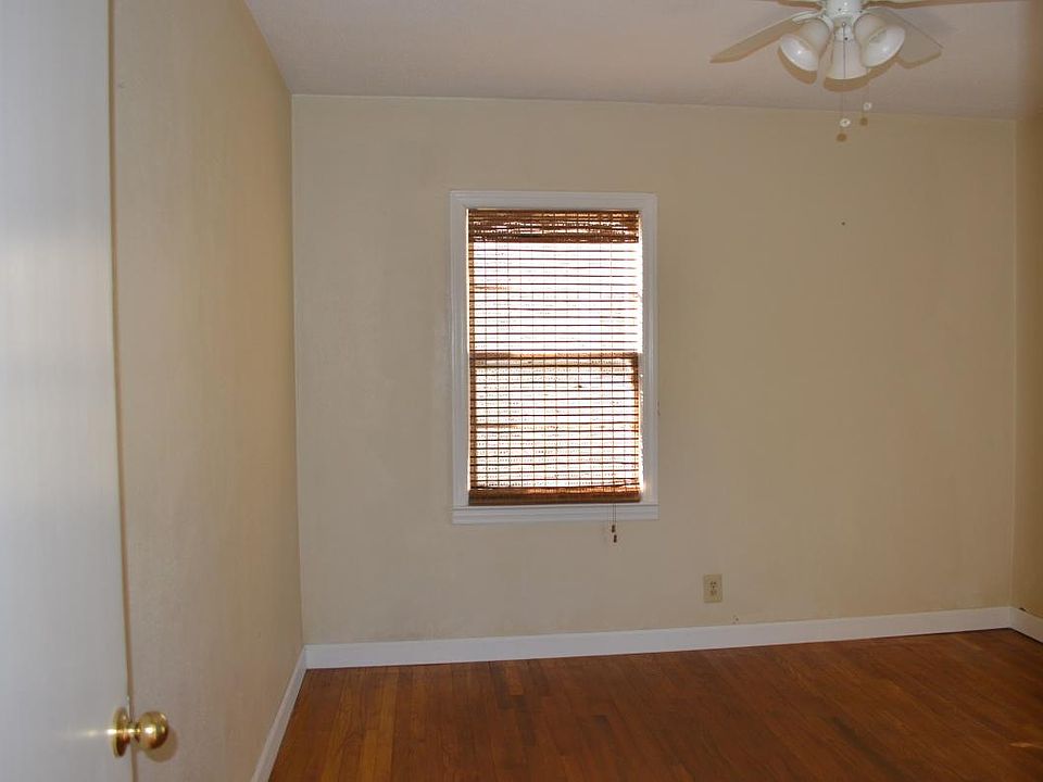1st image of 105 Alden Ave