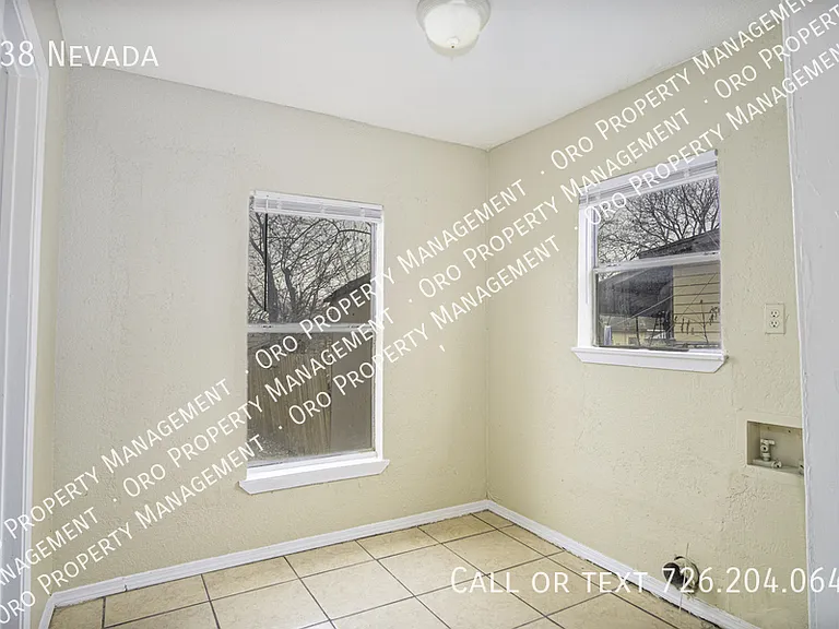 838 Nevada — Photo 4
