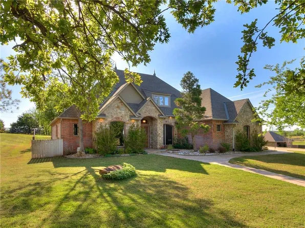 1700 Cardinal Ridge Ln, Edmond, OK 73034