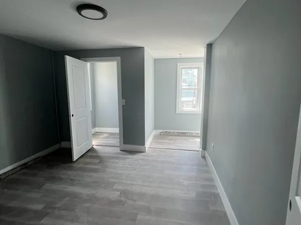75 W 19th St Floor 2, Bayonne, NJ 07002