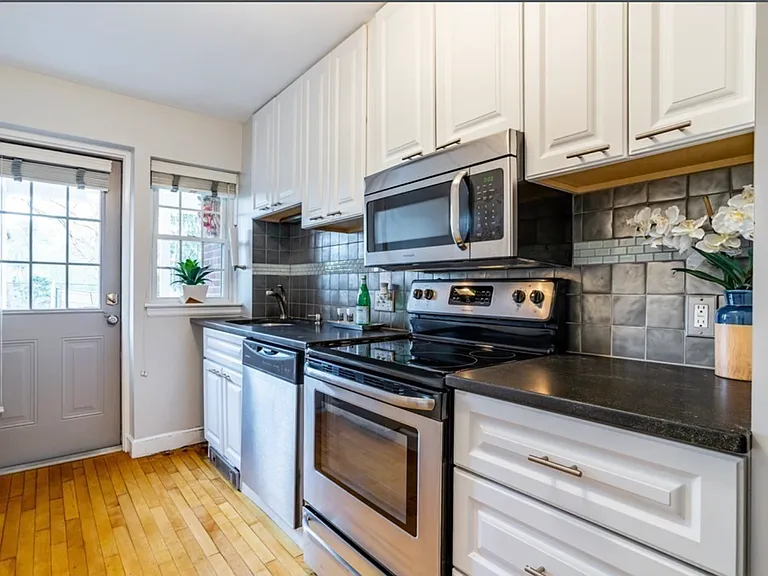 82 Boylston St #2 — Photo 8