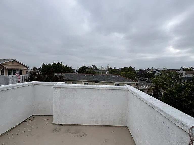 414 E Ave — Photo 24