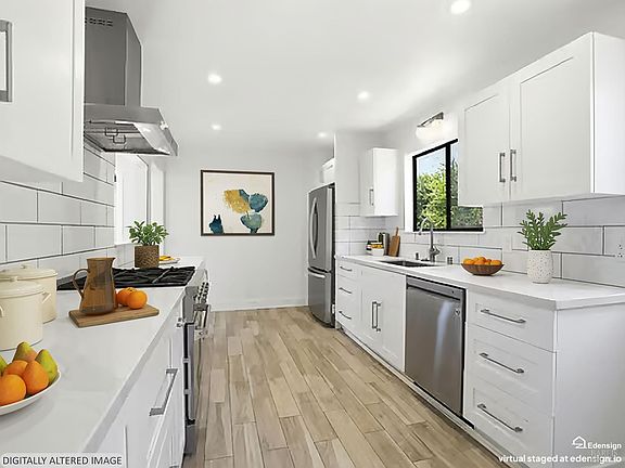 3rd image of 821 Las Colindas Road