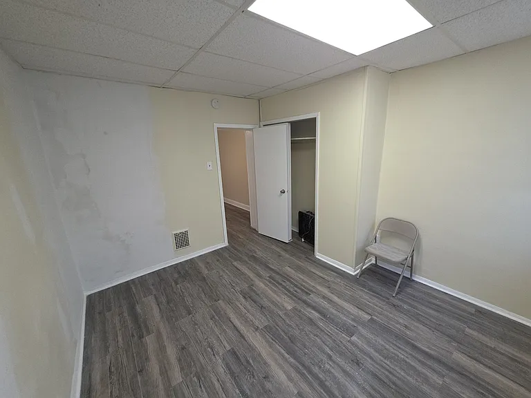 2522 S 62nd St — Photo 5