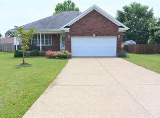 517 Forest Ridge Dr, Mt Washington, KY 40047