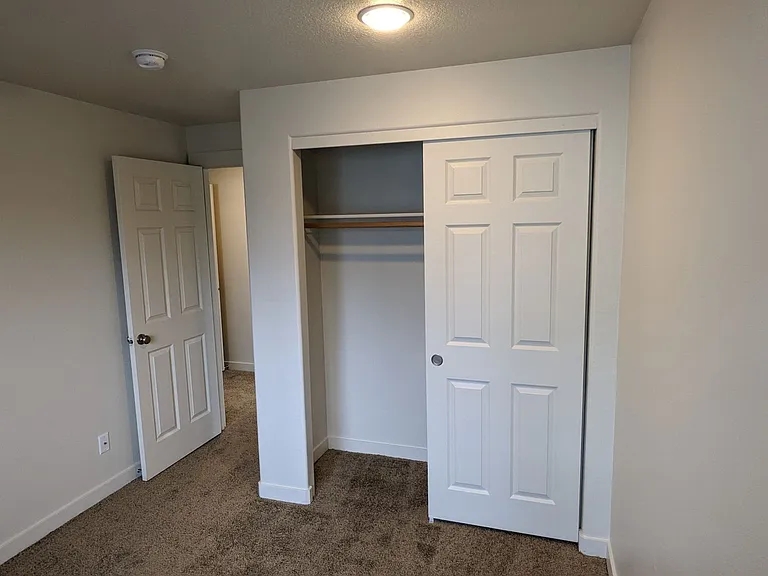 Halsey East Townhomes — Photo 152