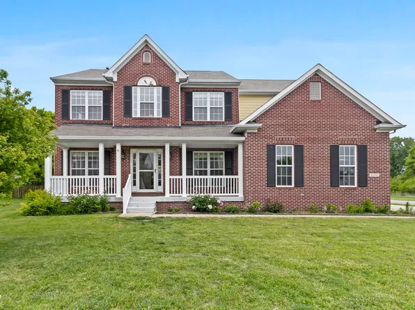 8560 Charleston Ct, Avon, IN 46123