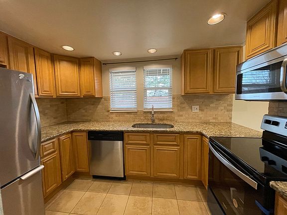 2nd image of 5918 S Willow Way
